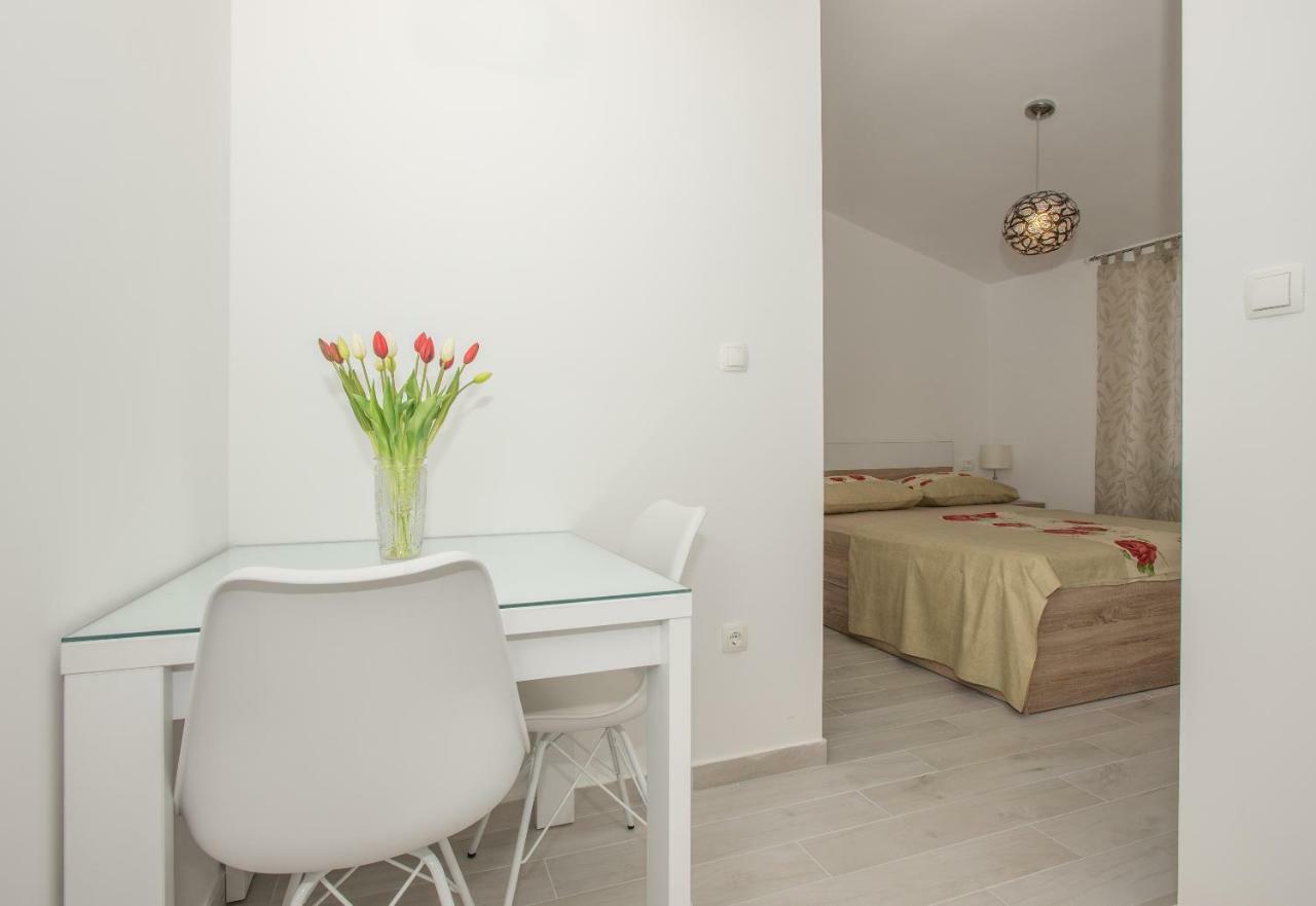 Vila Branka Makarska Buitenkant foto
